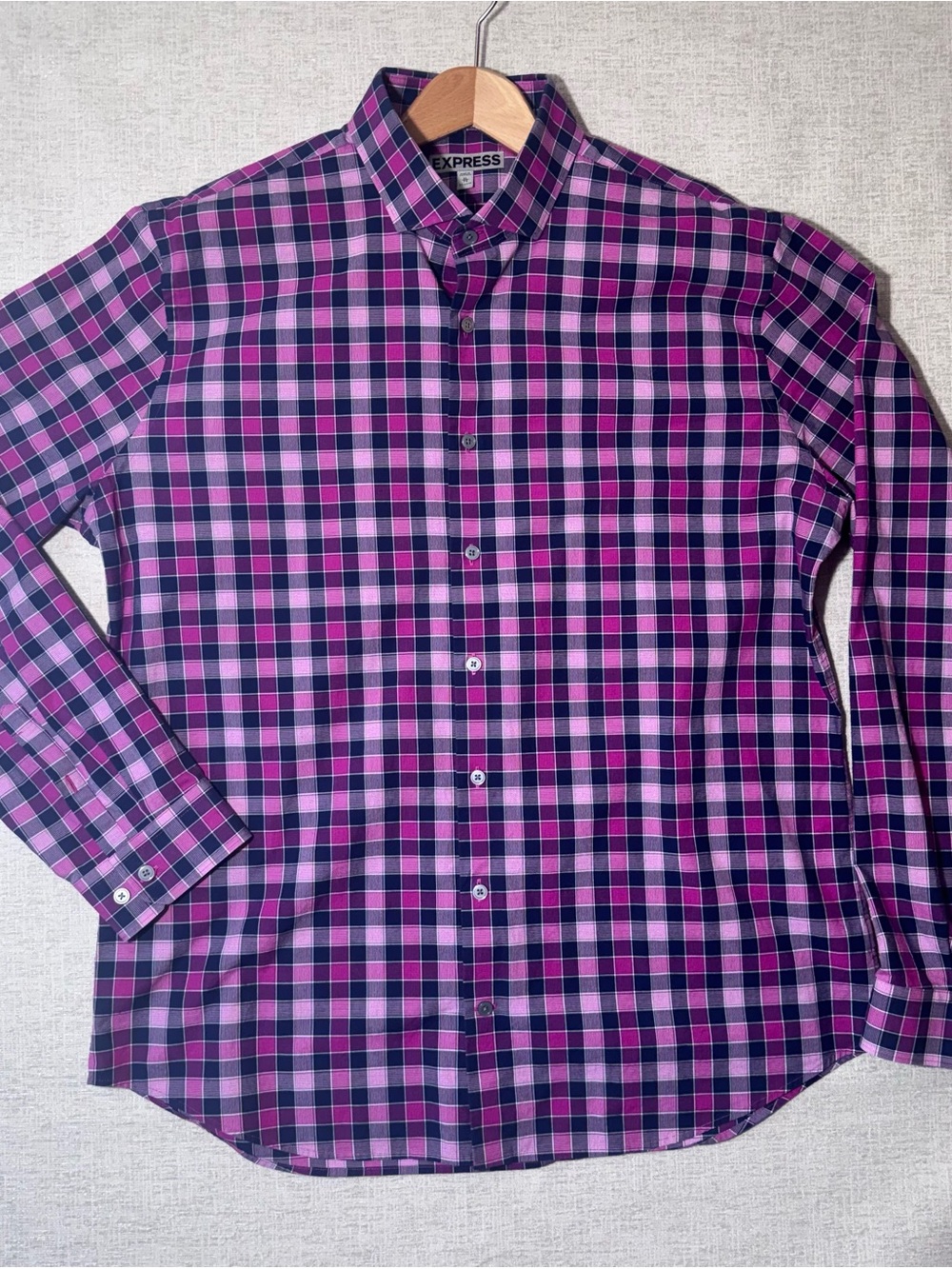 Express XL Men’s Pink & Navy Plaid Button-Down Shirt